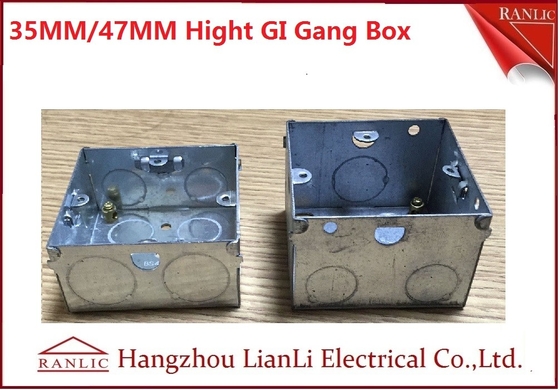 ประเทศจีน 20mm 25mm Knockouts Steel Gang Box พร้อมขั้วทองเหลืองและวงแหวนปรับได้ ผู้ผลิต