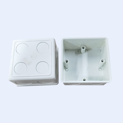 20MM 25MM UPVC ไฟฟ้า U Way Switch Gang Box สีดำสีขาว ผู้ผลิต