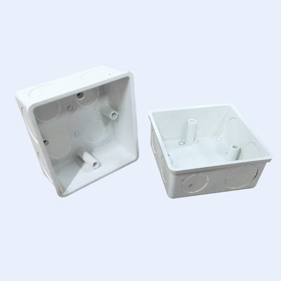 20MM 25MM UPVC ไฟฟ้า U Way Switch Gang Box สีดำสีขาว ผู้ผลิต