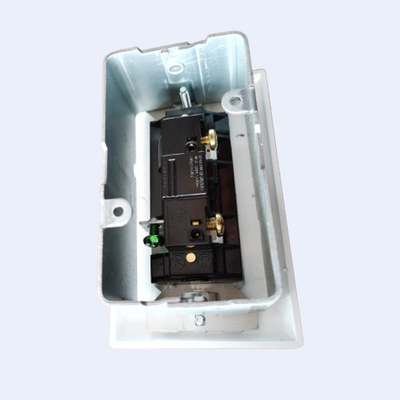 Prefabrication Switch Socket 4 Gang Tool น้อยกว่า 14 AWG Wire Fixed 1.60mm ผู้ผลิต