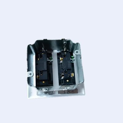 สวิตช์ซ็อกเก็ตสำเร็จรูปสองกล่อง Gang Box Wire แก้ไขด้วยวงแหวนพลาสเตอร์ ผู้ผลิต