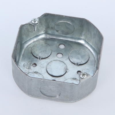 กล่องแยกท่อร้อยสายเหล็กแปดเหลี่ยม 1/2&quot; นิ้วชุบสังกะสี UL Listed ผู้ผลิต