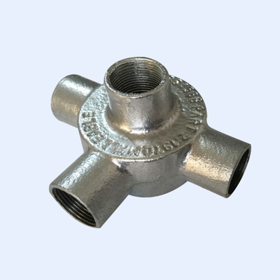 20mm 25mm Malleable Finish Pre Galvanized Circular Box 4 Way Back Entry Outlet ผู้ผลิต