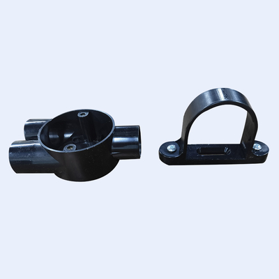 ABC เกรดหญิง 38 มม. GI PVC Conduit Coupler พร้อมสกรูทองเหลือง Area ผู้ผลิต